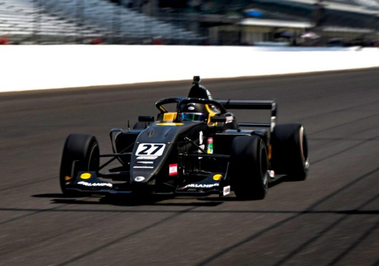 Woods-Toth grabs innagural FR Americas pole at IMS